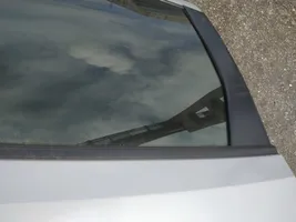 Nissan Almera Tino Rivestimento modanatura del vetro della portiera posteriore 