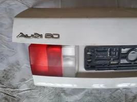 Audi 80 90 B3 Galinis dangtis (bagažinės) baltas