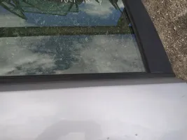 Ford Mondeo Mk III Verkleidung Türfenster Türscheibe hinten 