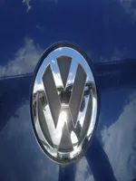 Volkswagen Touareg I Manufacturer badge logo/emblem 