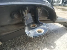 Rover 75 Zawias dolny drzwi tylnych 