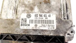 Volkswagen PASSAT B6 Centralina/modulo del motore 03G906021AB