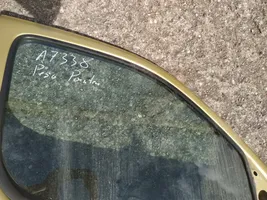 Peugeot Partner priekšējo durvju stikls (četrdurvju mašīnai) 
