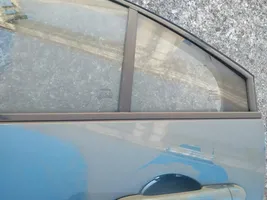 Nissan Primera Rivestimento modanatura del vetro della portiera posteriore 