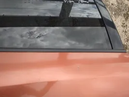 Nissan Murano Z50 Listón embellecedor de la ventana de la puerta trasera 
