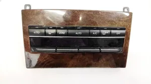 Mercedes-Benz E W212 Panel klimatyzacji A2129007404