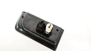 BMW 3 F30 F35 F31 USB-pistokeliitin 58450710