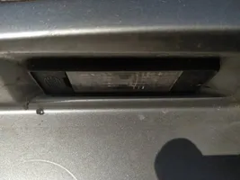 Nissan Primera Éclairage de plaque d'immatriculation 