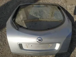 Nissan Primera Takaluukun/tavaratilan kansi sidabrinis