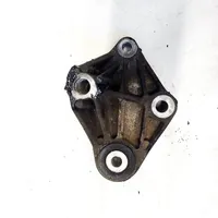 Ford Focus Engine mounting bracket 