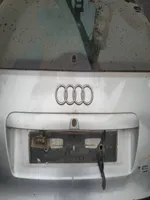 Audi A4 S4 B5 8D Éclairage de plaque d'immatriculation 