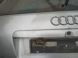 Audi A4 S4 B5 8D Éclairage de plaque d'immatriculation 