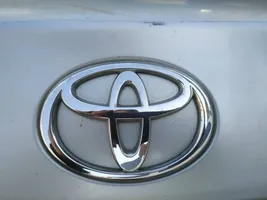 Toyota Avensis T250 Mostrina con logo/emblema della casa automobilistica 