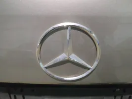 Mercedes-Benz ML W164 Gamintojo ženkliukas 