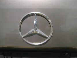 Mercedes-Benz ML W164 Mostrina con logo/emblema della casa automobilistica 