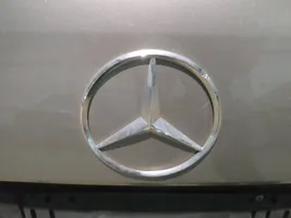 Mercedes-Benz ML W164 Gamintojo ženkliukas 