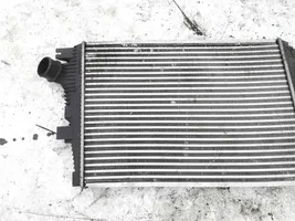 Volkswagen Golf III Chłodnica powietrza doładowującego / Intercooler 8ml376765061