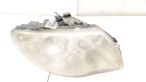 Chrysler Voyager Lampa przednia 04857830AB