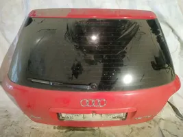 Audi A4 S4 B5 8D Tailgate/trunk/boot lid raudonas