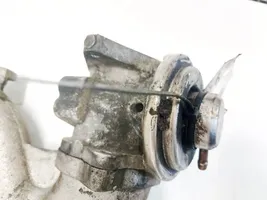 Volkswagen Touran I EGR valve 038131501af