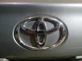 Toyota Avensis T250 Mostrina con logo/emblema della casa automobilistica 