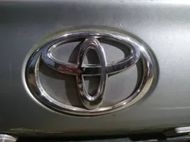 Toyota Avensis T250 Mostrina con logo/emblema della casa automobilistica 