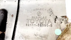 Toyota Corolla E120 E130 Inne części wnętrza samochodu 6211102090B