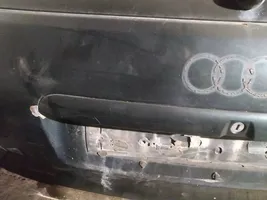 Audi A4 S4 B5 8D Takaluukun rekisterikilven valon palkki 