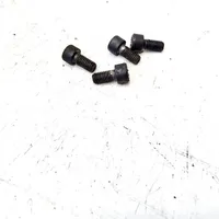 Volvo V70 Nuts/bolts 