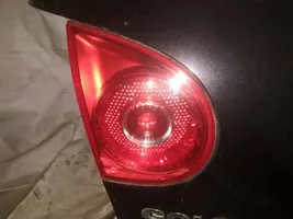 Volkswagen Golf V Lampy tylnej klapy bagażnika 