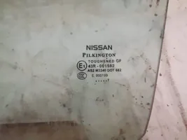 Nissan Qashqai Szyba drzwi przednich 