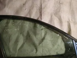 Ford Fiesta priekšējo durvju stikls (četrdurvju mašīnai) 