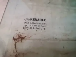 Renault Megane III Vetro del finestrino della portiera posteriore 