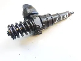 Volkswagen PASSAT B6 Fuel injector 0414720312