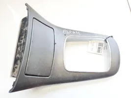 Toyota Avensis T250 Peleninė panelėje bourbon9214