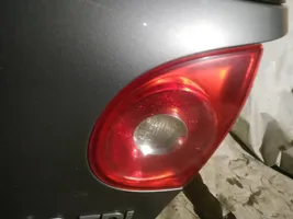 Volkswagen Golf V Lampy tylnej klapy bagażnika 