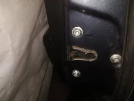 Chevrolet Captiva Rear door lock 