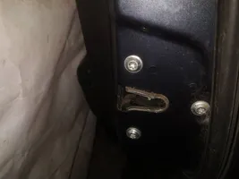 Chevrolet Captiva Rear door lock 