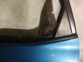 Mazda 2 Moulures des vitres de la porte arrière 