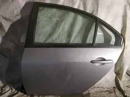 Nissan Primera Porte arrière pilkos