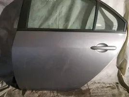 Nissan Primera Porte arrière pilkos