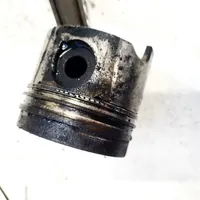 Peugeot 406 Piston avec bielle 