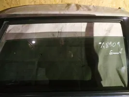 Mitsubishi Grandis Vitre de fenêtre porte arrière 