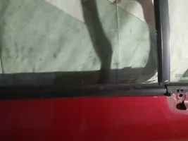 Citroen C8 Priekšpusē durvju stikla apdare 