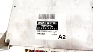 Toyota Avensis T250 Variklio valdymo blokas 8966105A21