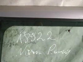 Nissan Primera Porte arrière pilkos