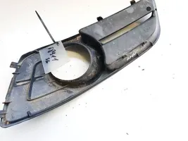 Toyota Corolla E120 E130 Etupuskurin alempi jäähdytinsäleikkö 5212702120