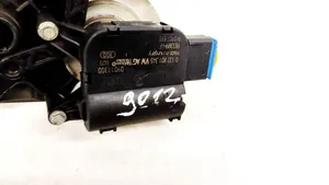 Volkswagen Touran II Air flap motor/actuator 0132801345