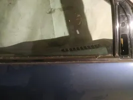 Subaru B9 Tribeca Priekšpusē durvju stikla apdare 