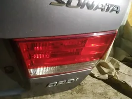 Hyundai Sonata Lampy tylnej klapy bagażnika 